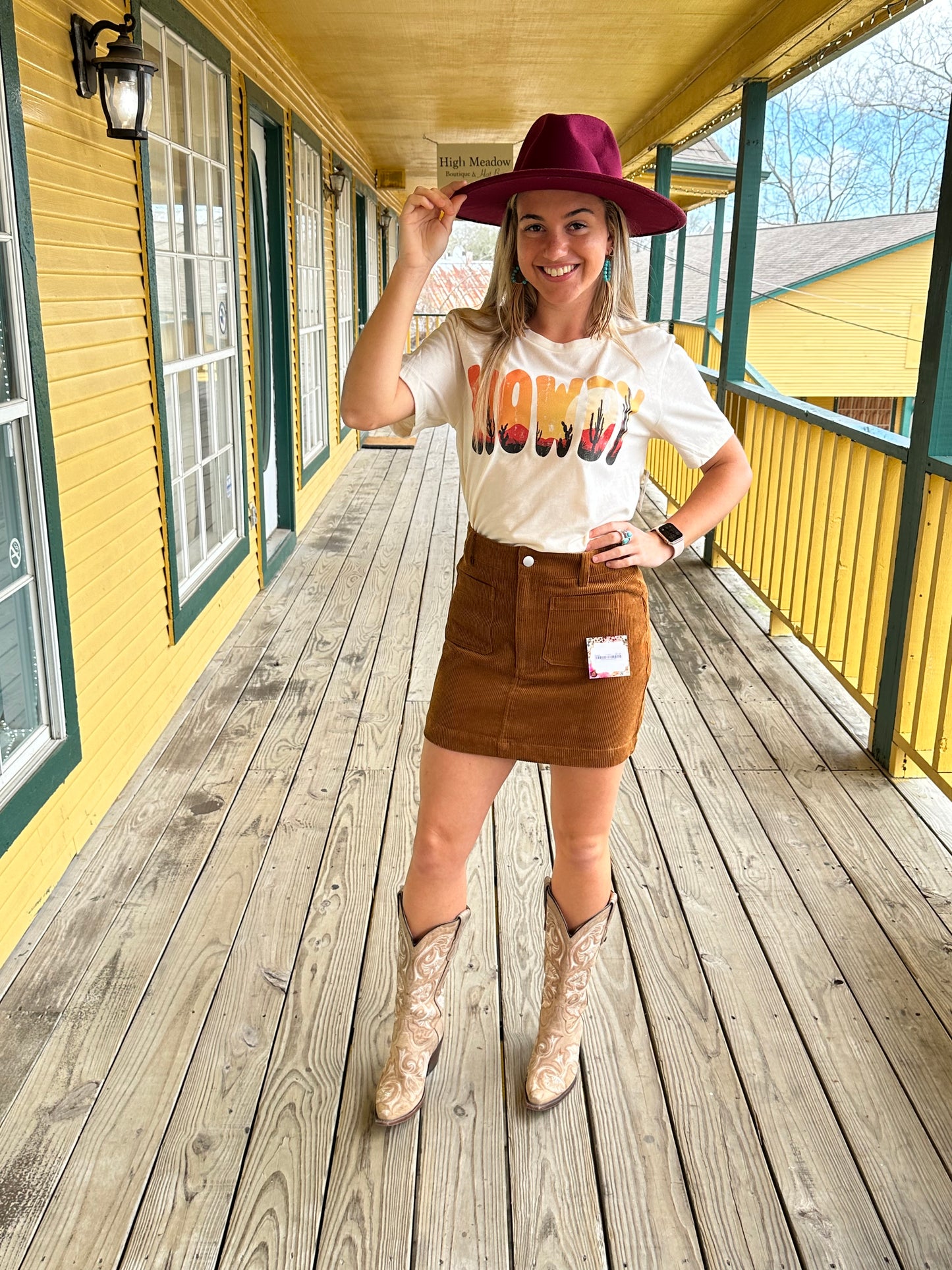 Howdy Graphic Tee