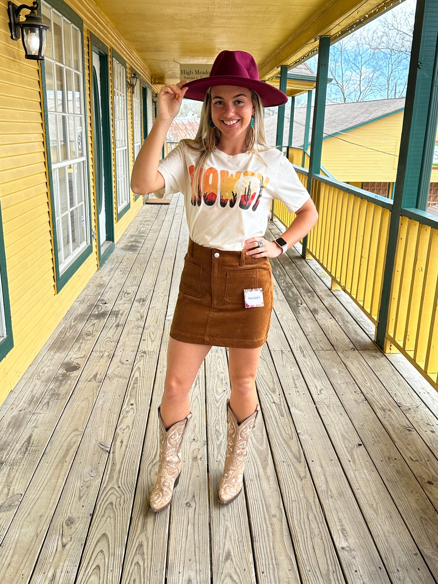 Howdy Graphic Tee