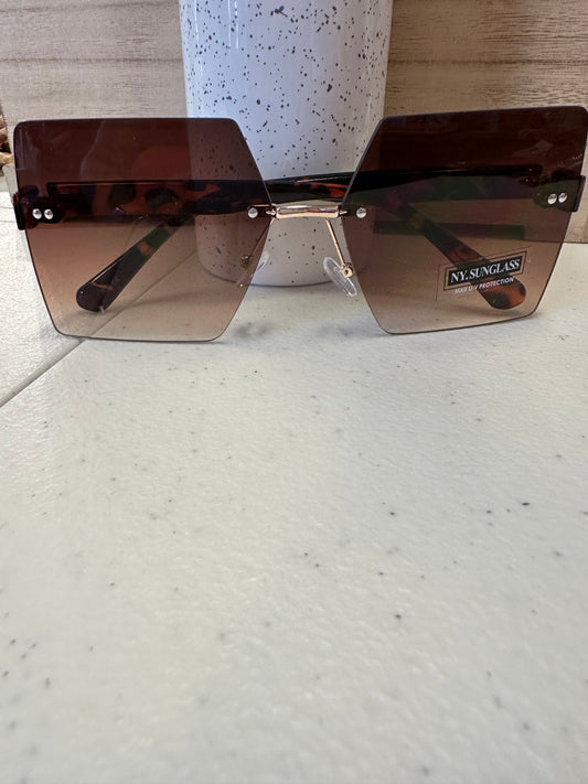 Statement Brown Square Sunnies