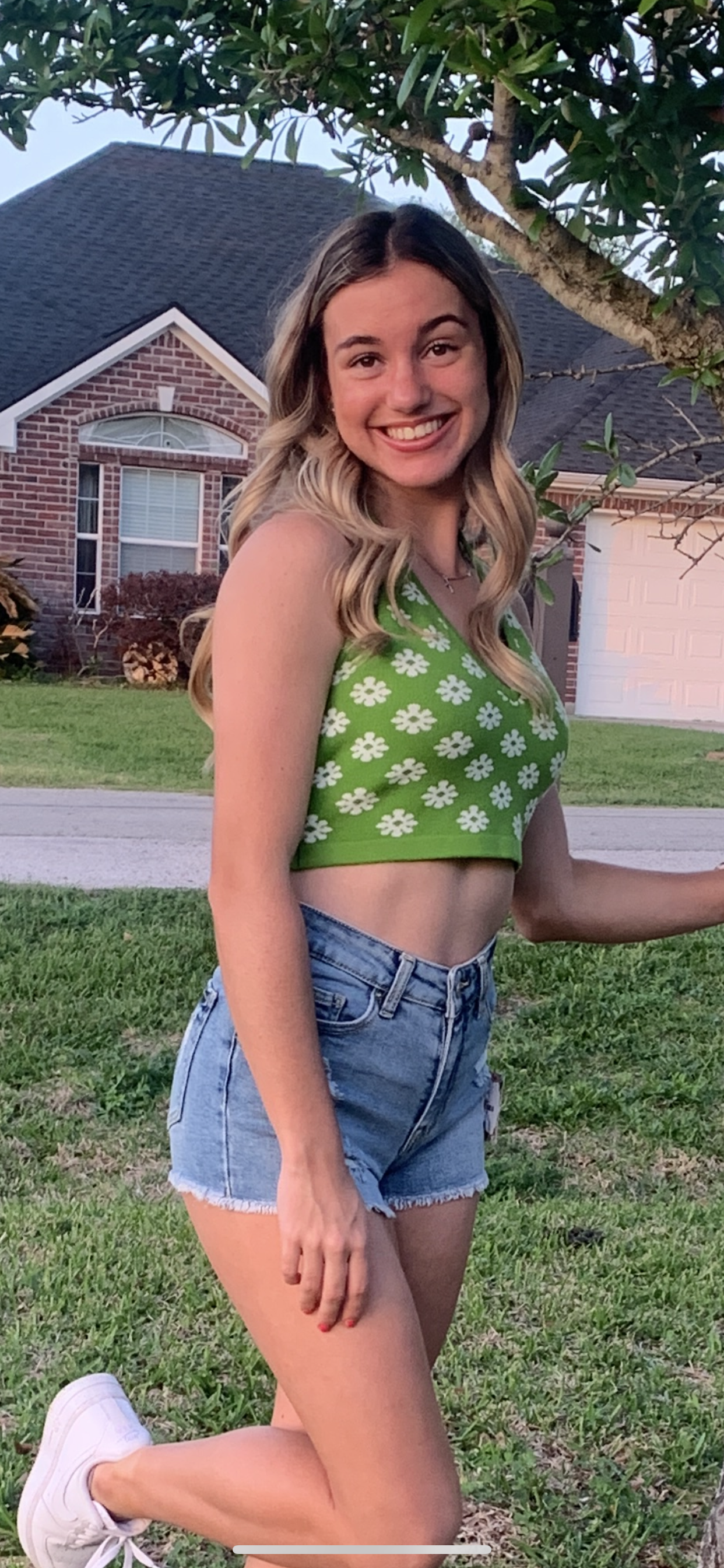 Green Daisy Print Halter Top